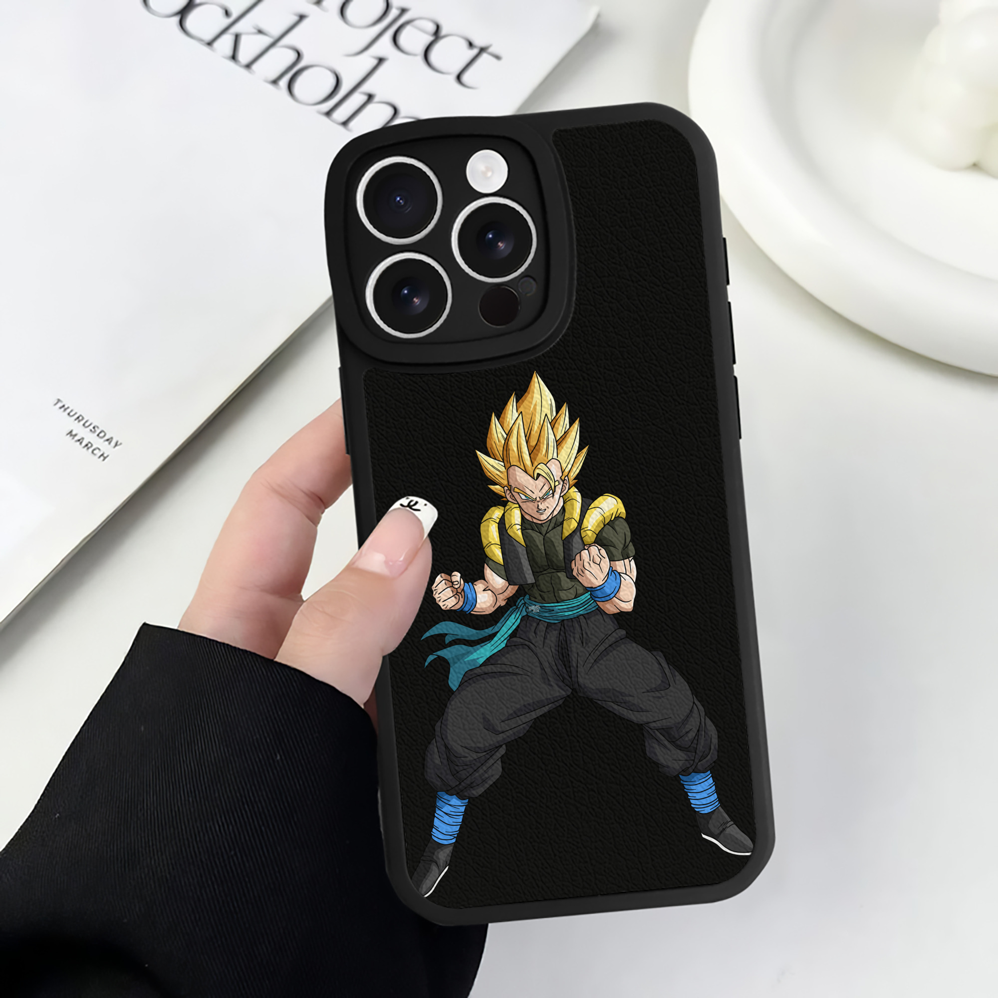 （画像用） ドラゴンボール ベジータ四世（Bejīta Yonsei）DRAGON BALL Vegeta IV 【iPhone 16シリーズ対応】シリコンスマホケース（レザー調） 材質：シリコン